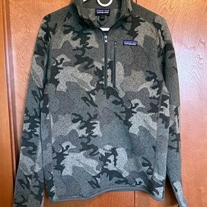 Patagonia Camo Quarter-Zip Fleece Pullover Mens size S